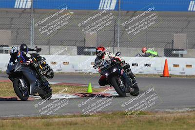 media/Nov-26-2022-Fastrack Riders (Sat) [[b001e85eef]]/Level 1/Session 3 Outside Turn 9/